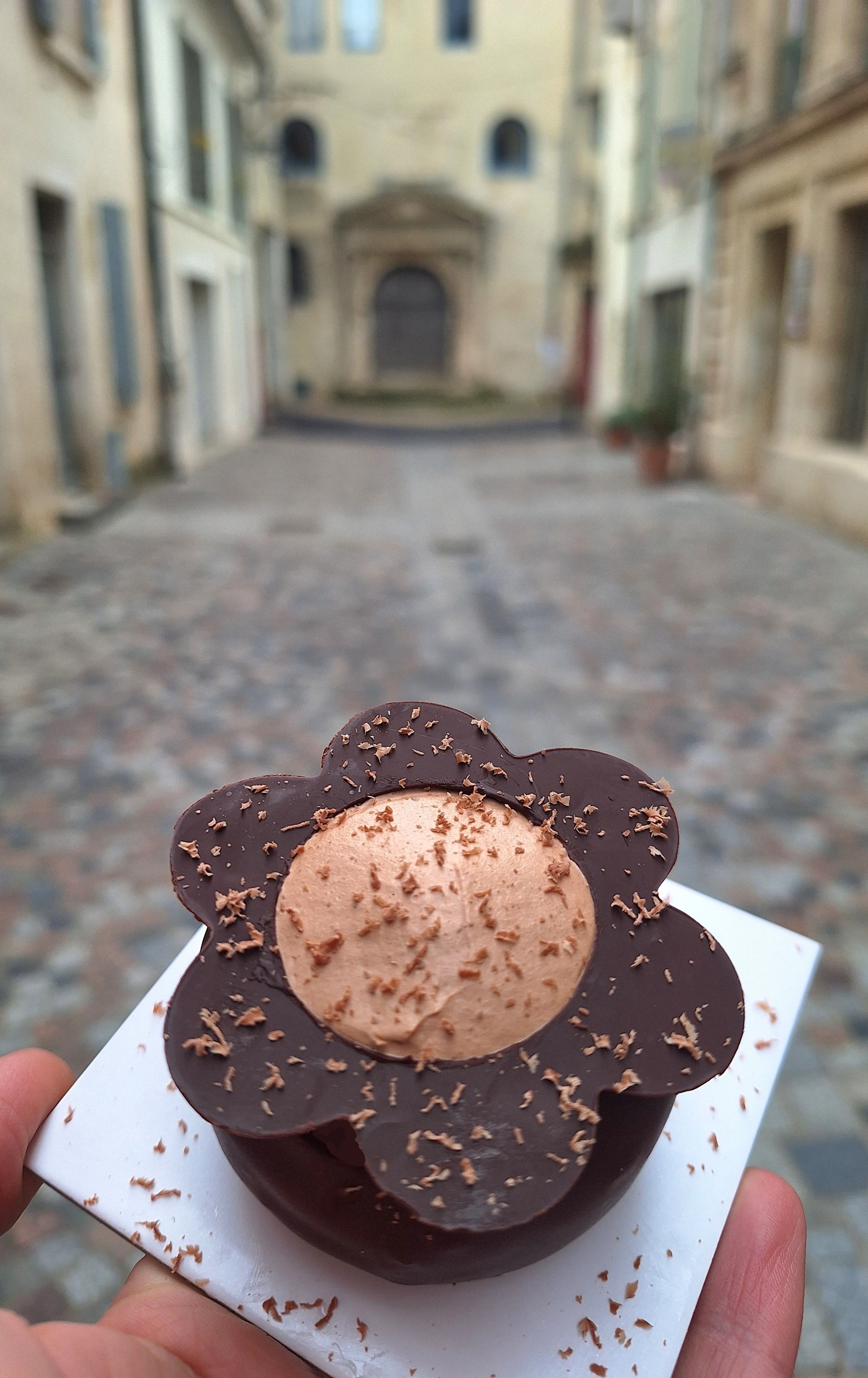 Venez goûter notre dessert pour les amoureux du chocolat dans notre pâtisserie basé dans le centre ville de Arles